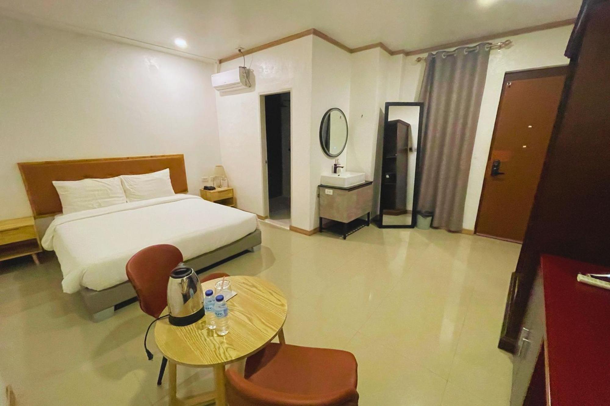 Hotel Halo Angeles City Номер фото
