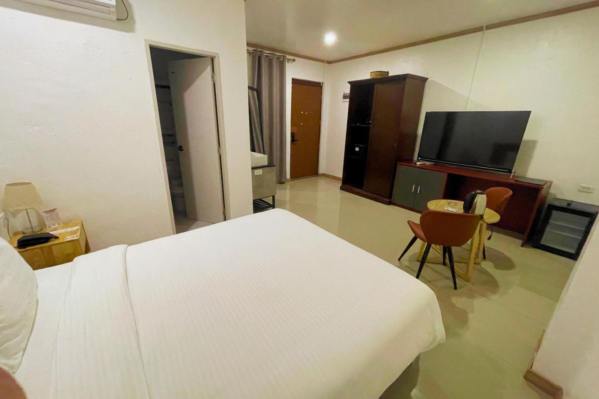 Hotel Halo Angeles City Номер фото